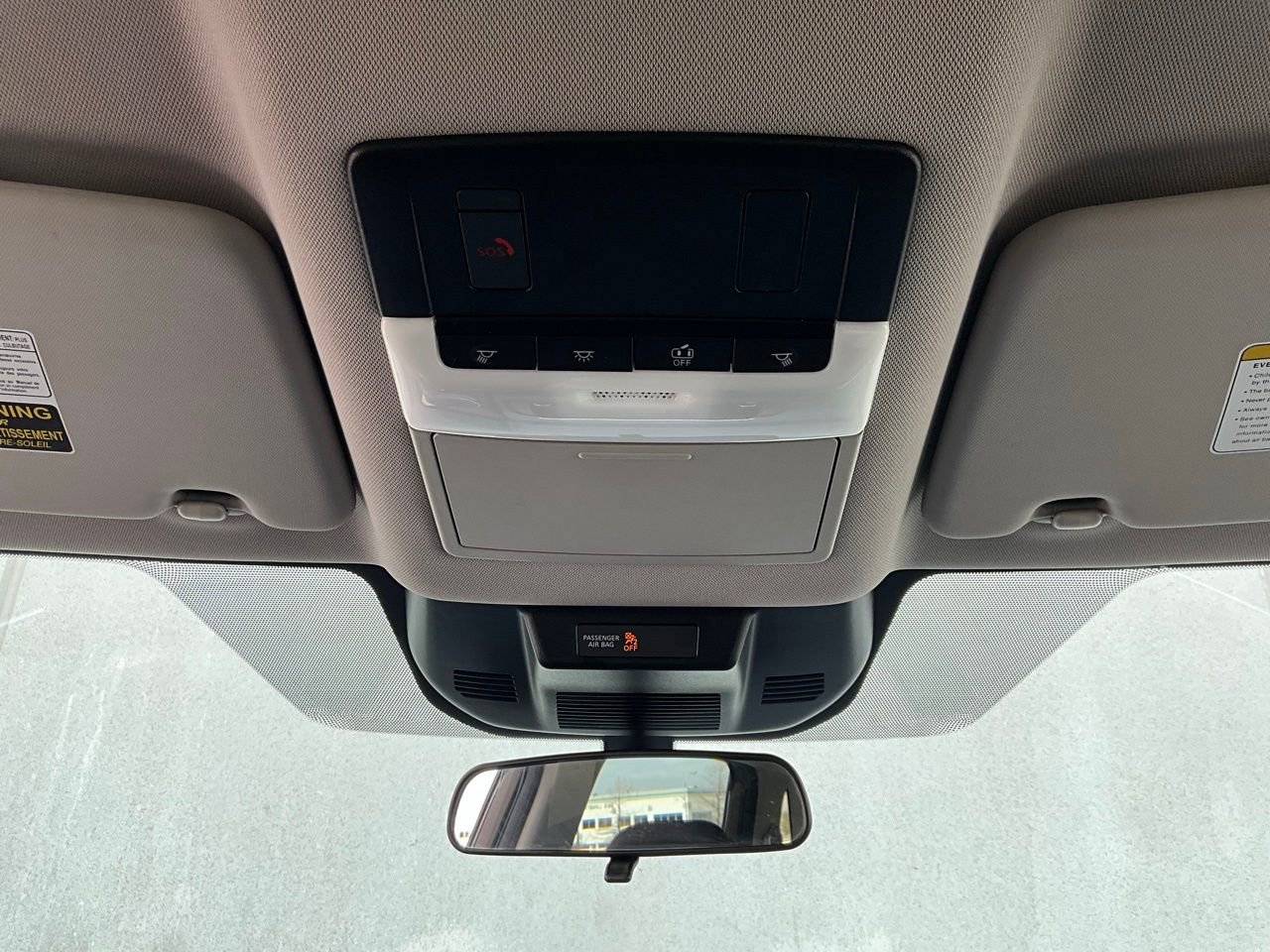 Used 2025 Nissan Rogue SV image 16