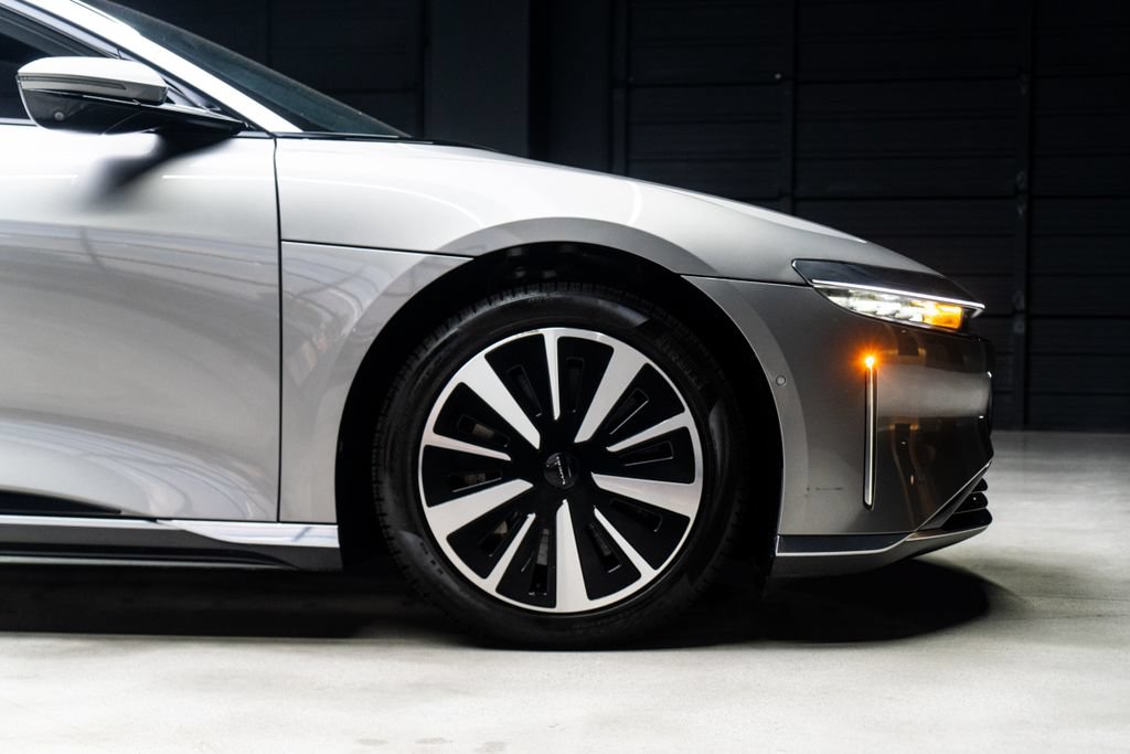 Used 2023 Lucid Air Touring AWD/4WD image 12