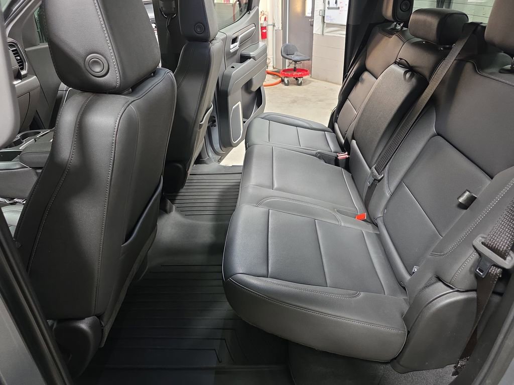 Used 2024 GMC Sierra 1500 SLT image 14