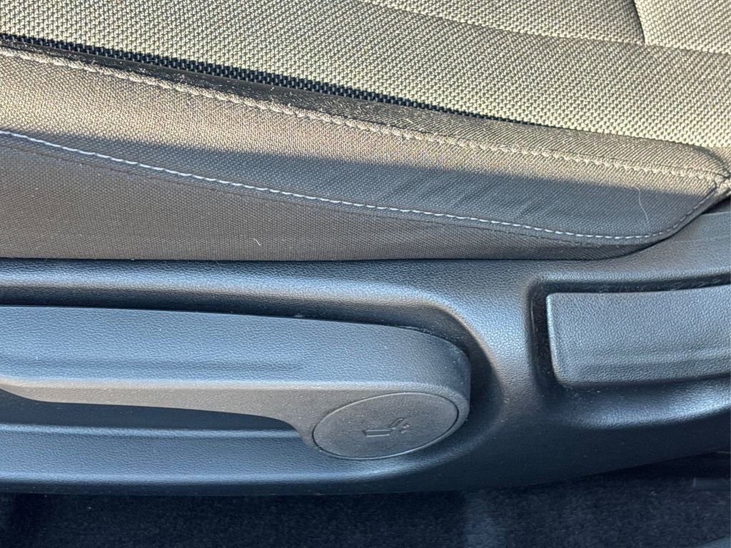 Certified 2024 Hyundai Elantra SE image 22