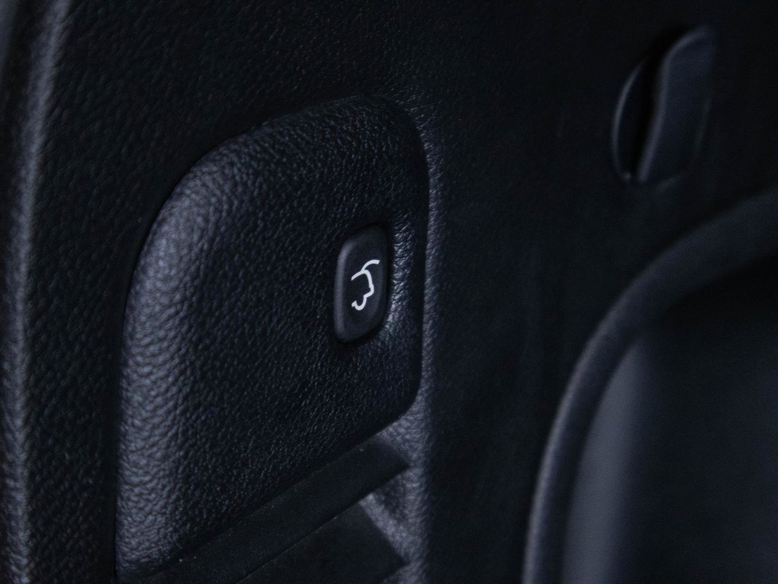 Used 2022 Jeep Grand Cherokee Limited image 26