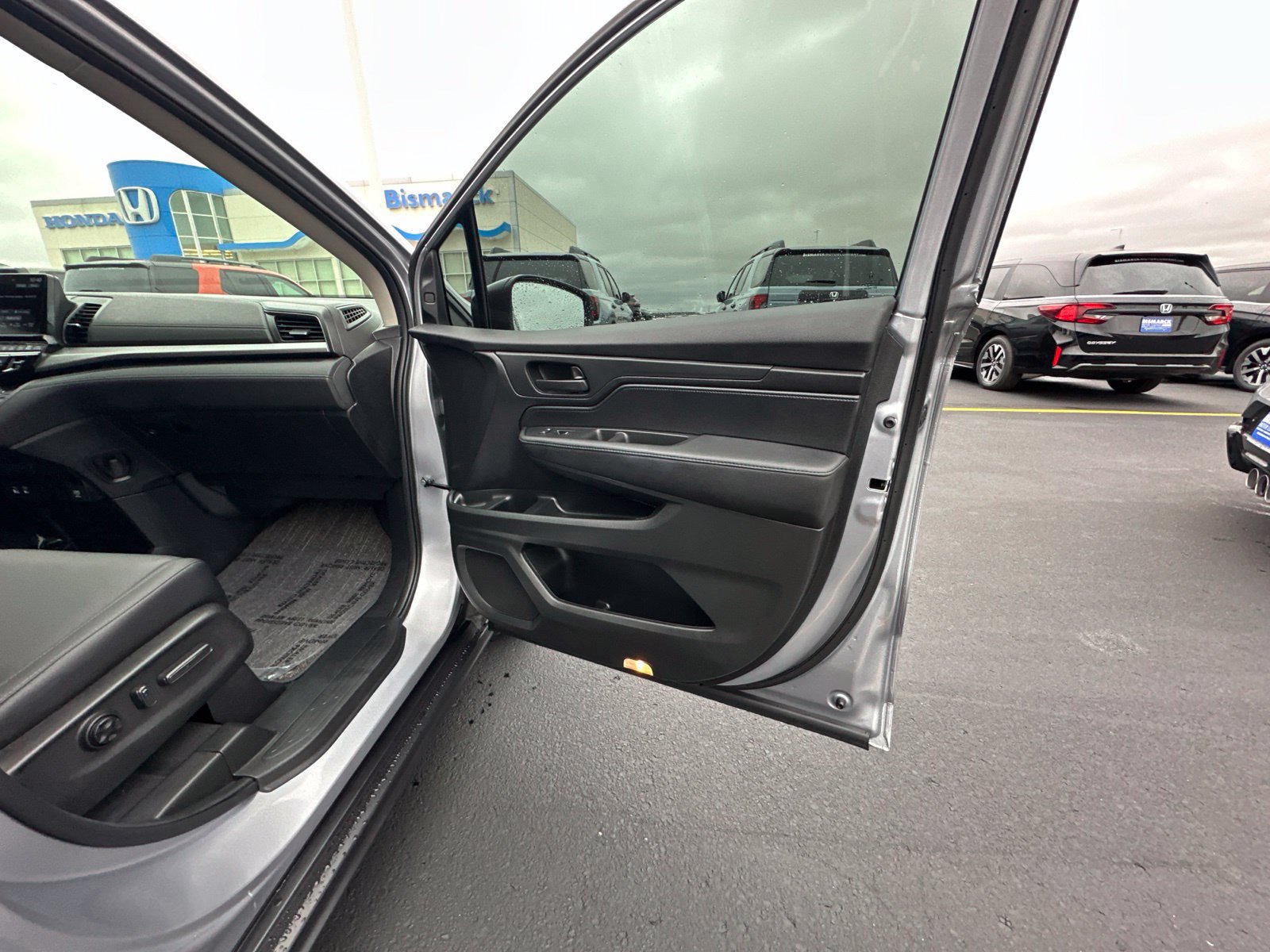 Used 2026 Honda Odyssey EX-L image 44