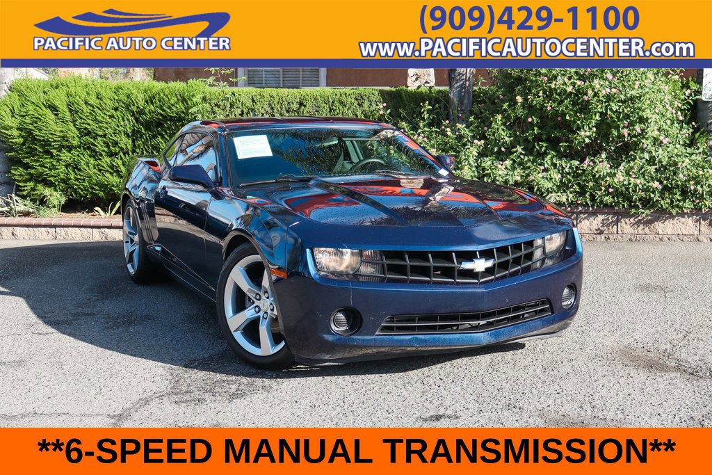 Used 2011 Chevrolet Camaro LS RWD image 1
