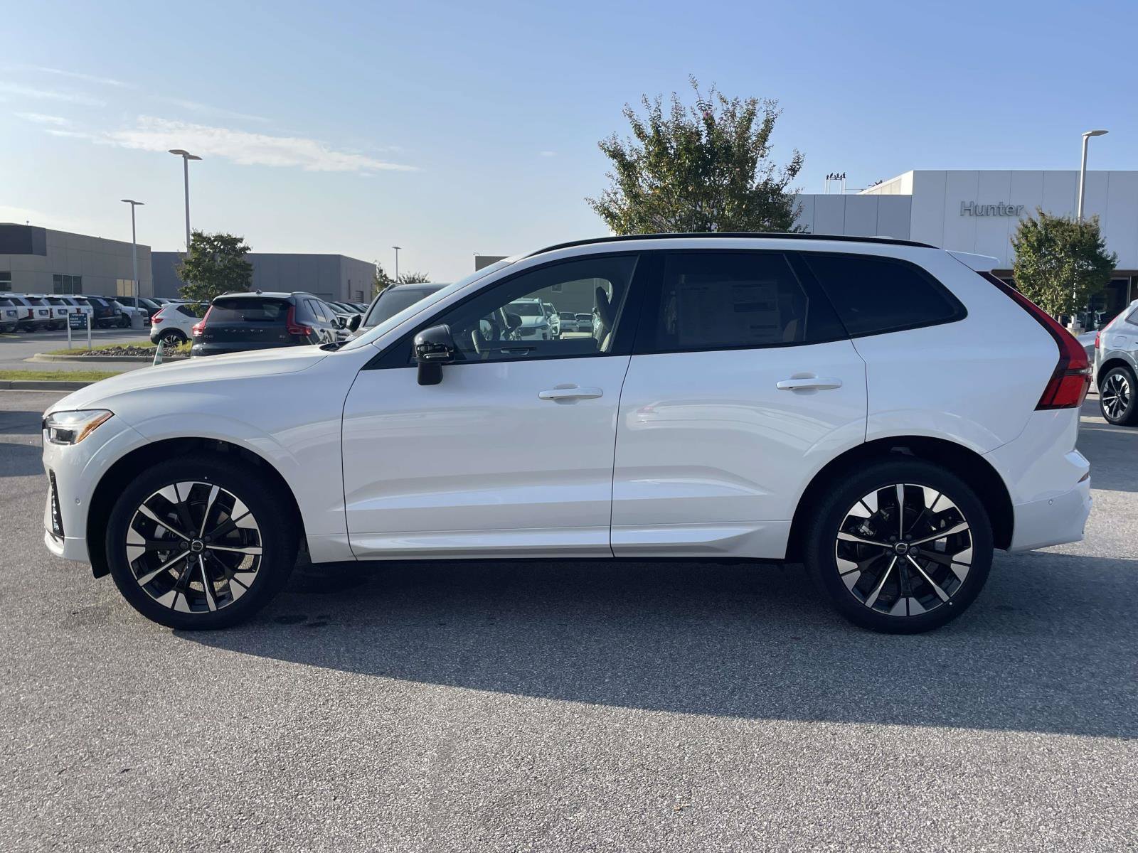 New 2026 Volvo XC60 B5 Plus w/ Protection Package Premier AWD/4WD image 26