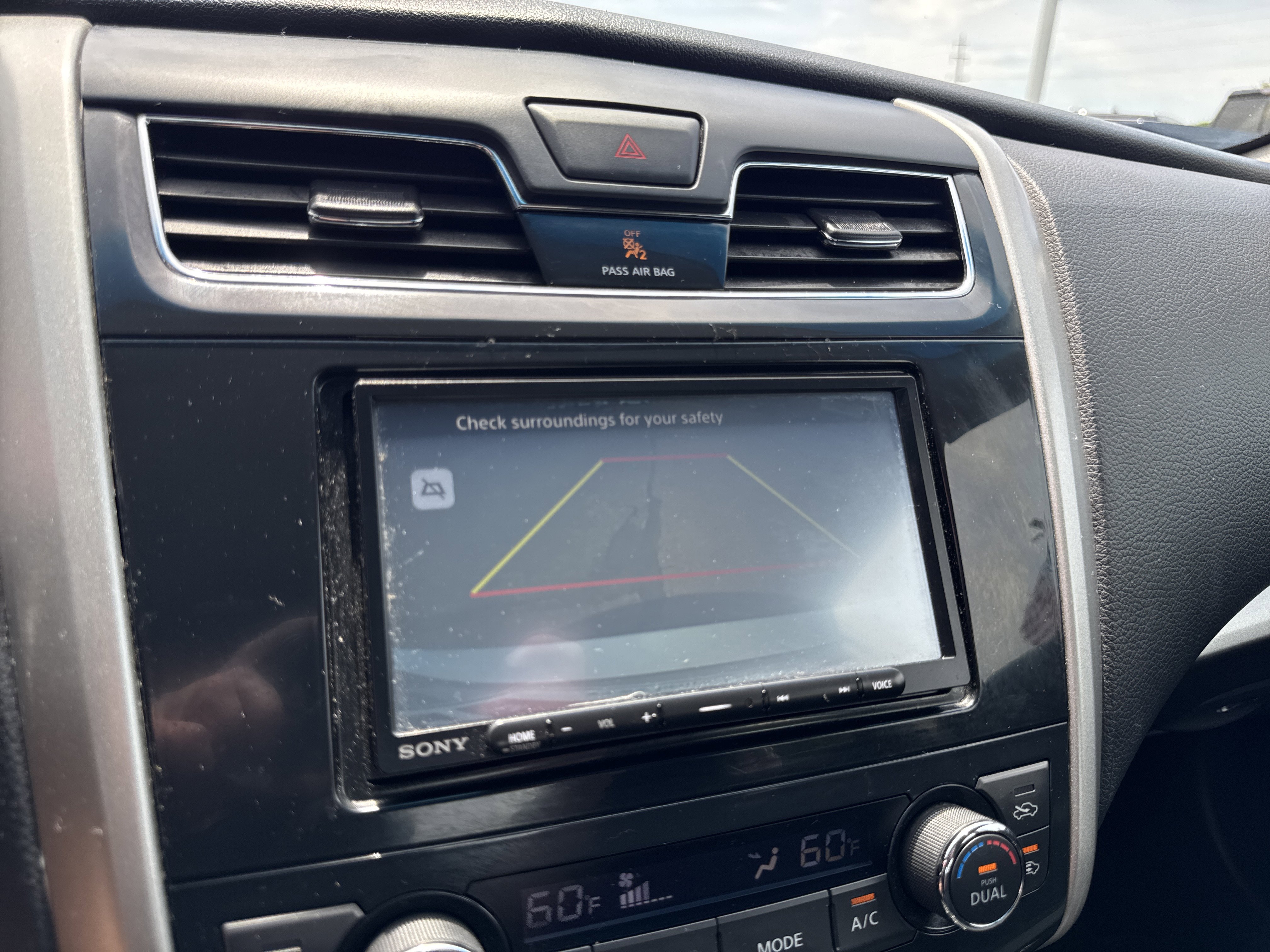 Used 2015 Nissan Altima 2.5 SV FWD image 22