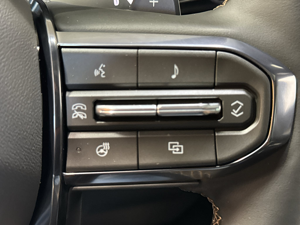 New 2026 GMC Yukon AT4 w/ AT4 Premium Package AWD/4WD image 29