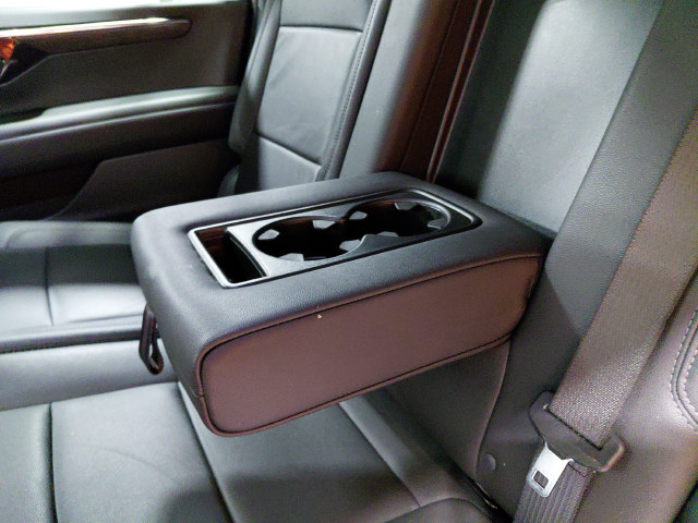 Certified 2025 Chevrolet Suburban Z71 AWD/4WD image 20