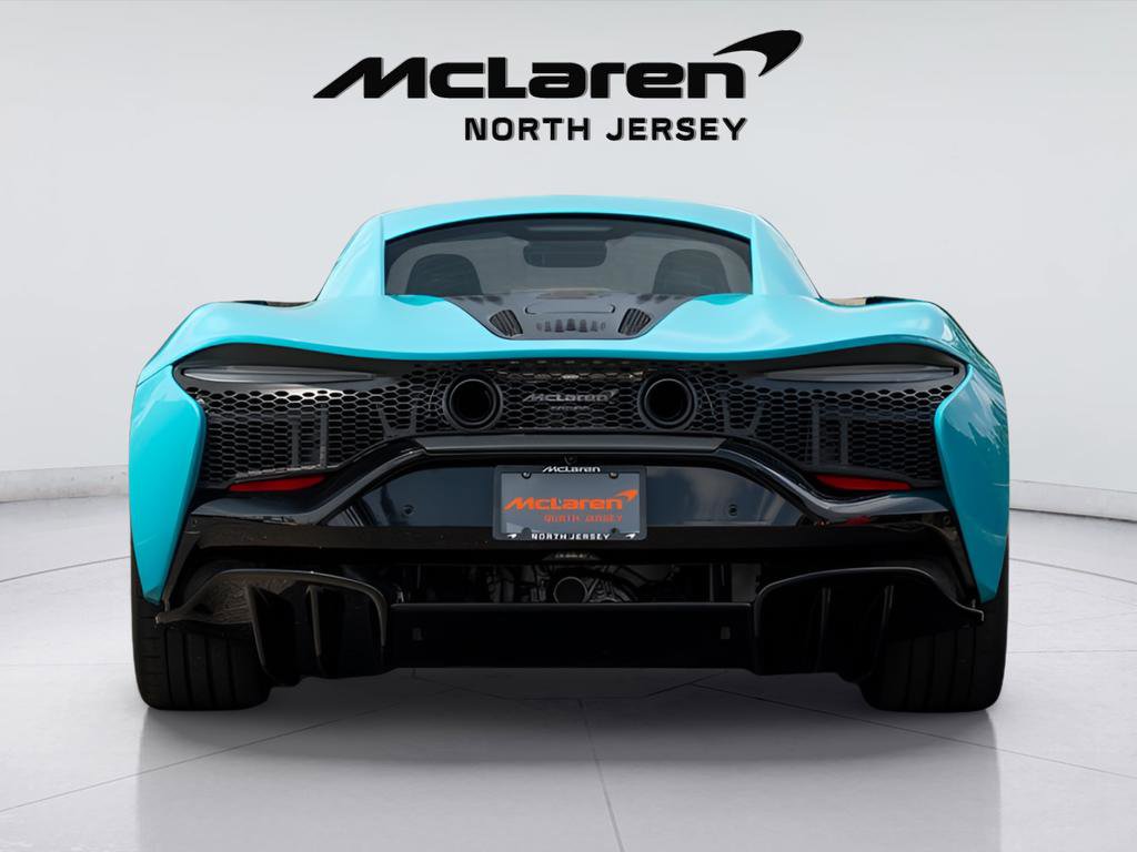 New 2025 McLaren Artura image 11