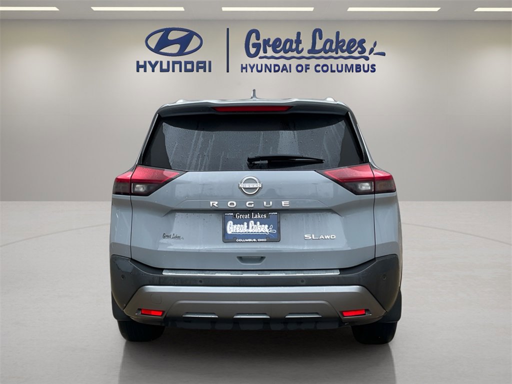 Used 2022 Nissan Rogue SL w/ SL Premium Package image 4