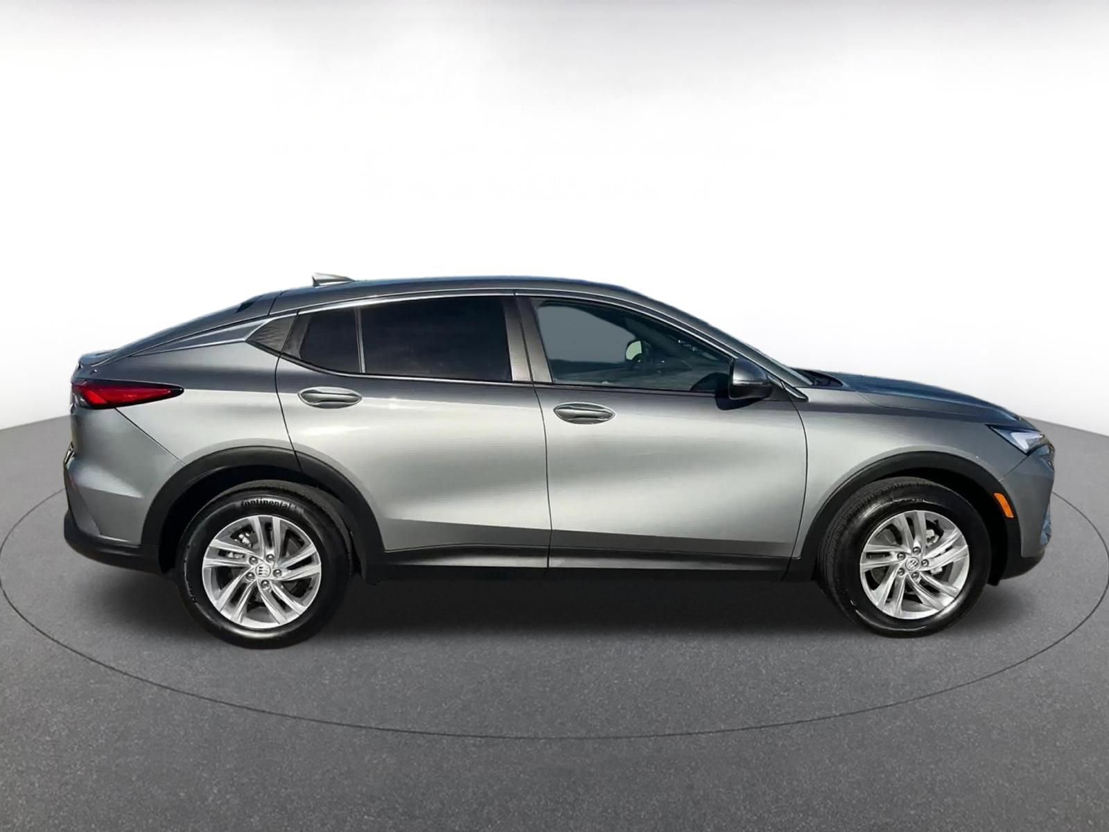 Used 2025 Buick Envista Preferred image 16