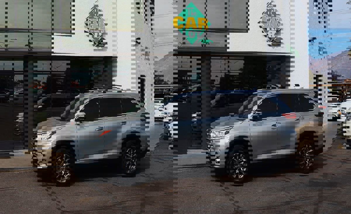 Used 2019 Toyota Highlander XLE image 7