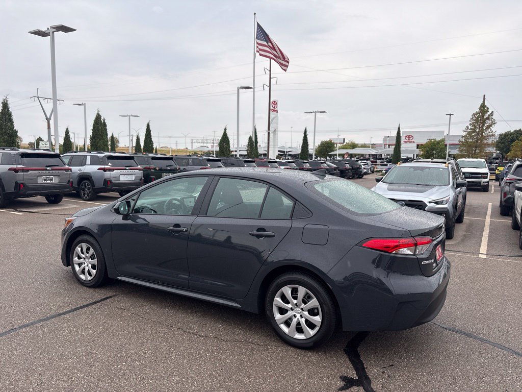 Used 2026 Toyota Corolla LE FWD image 6