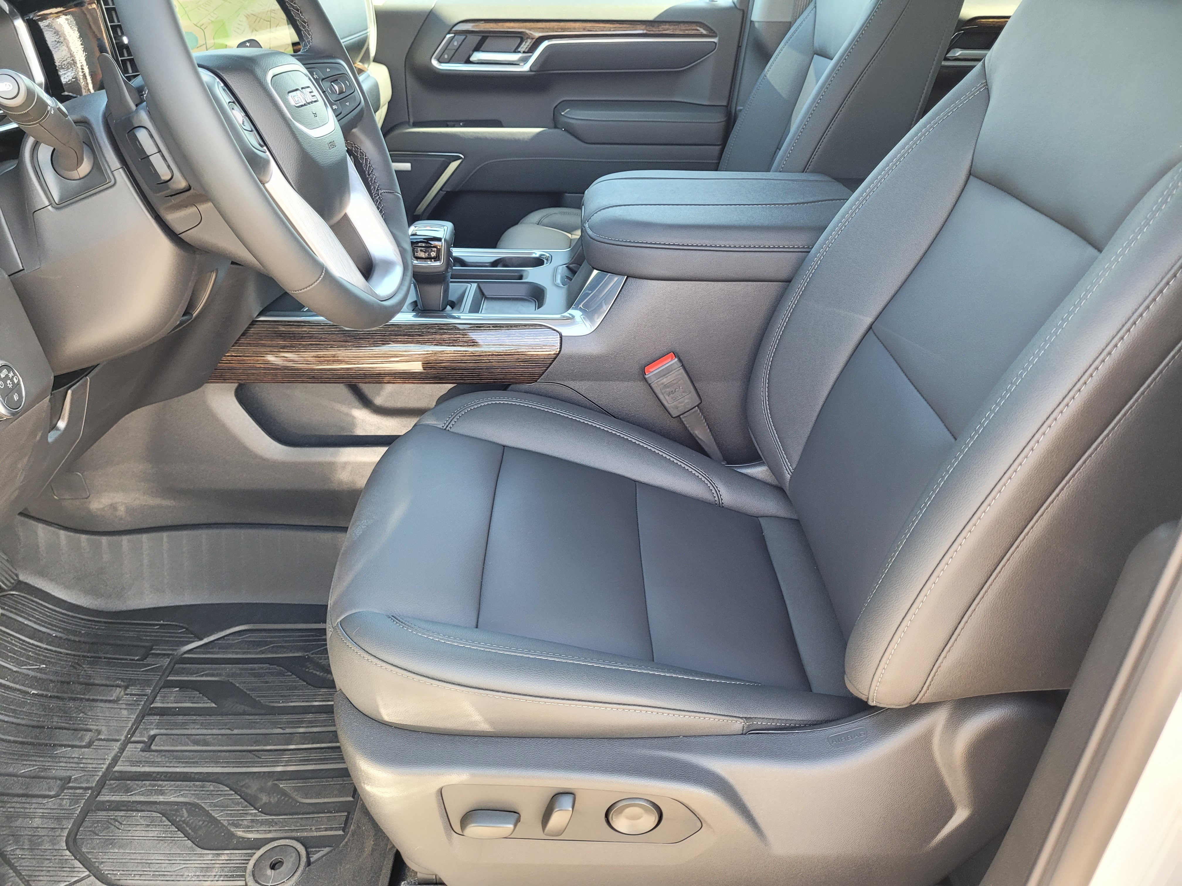 New 2026 GMC Sierra 1500 Elevation w/ Elevation Premium Package AWD/4WD image 21