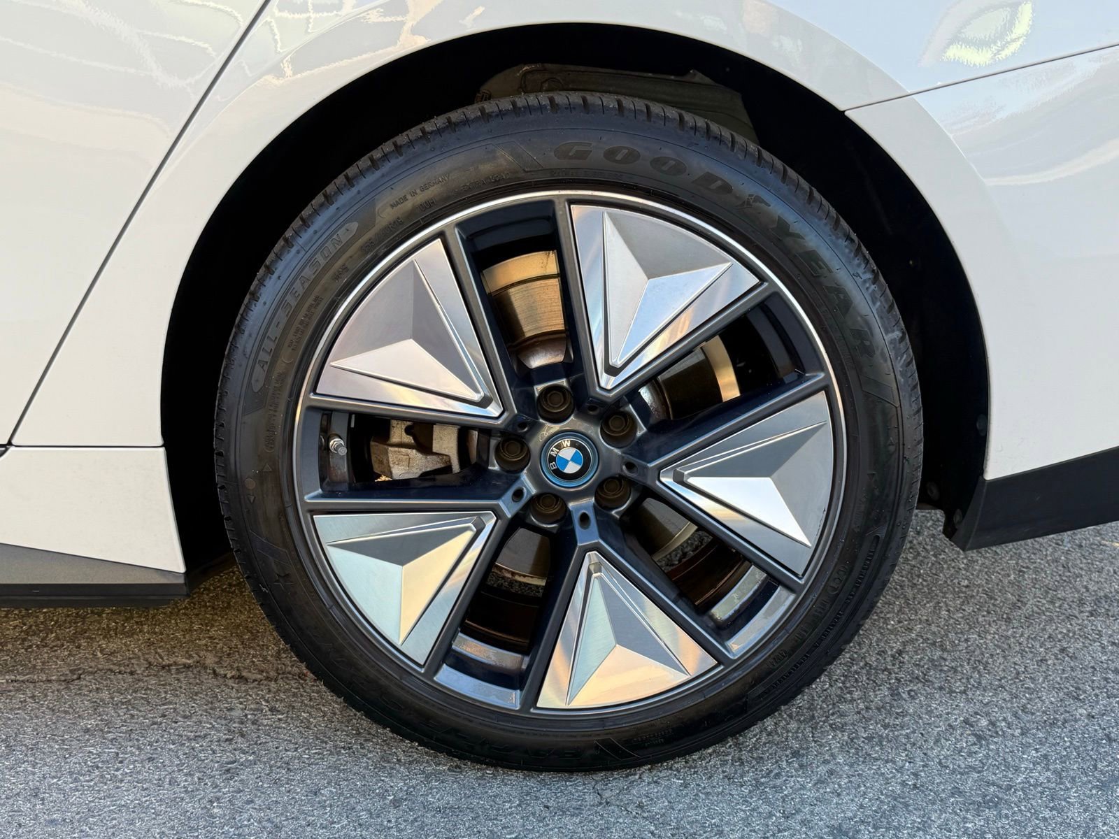 Certified 2023 BMW i4 eDrive35 w/ Premium Package image 18