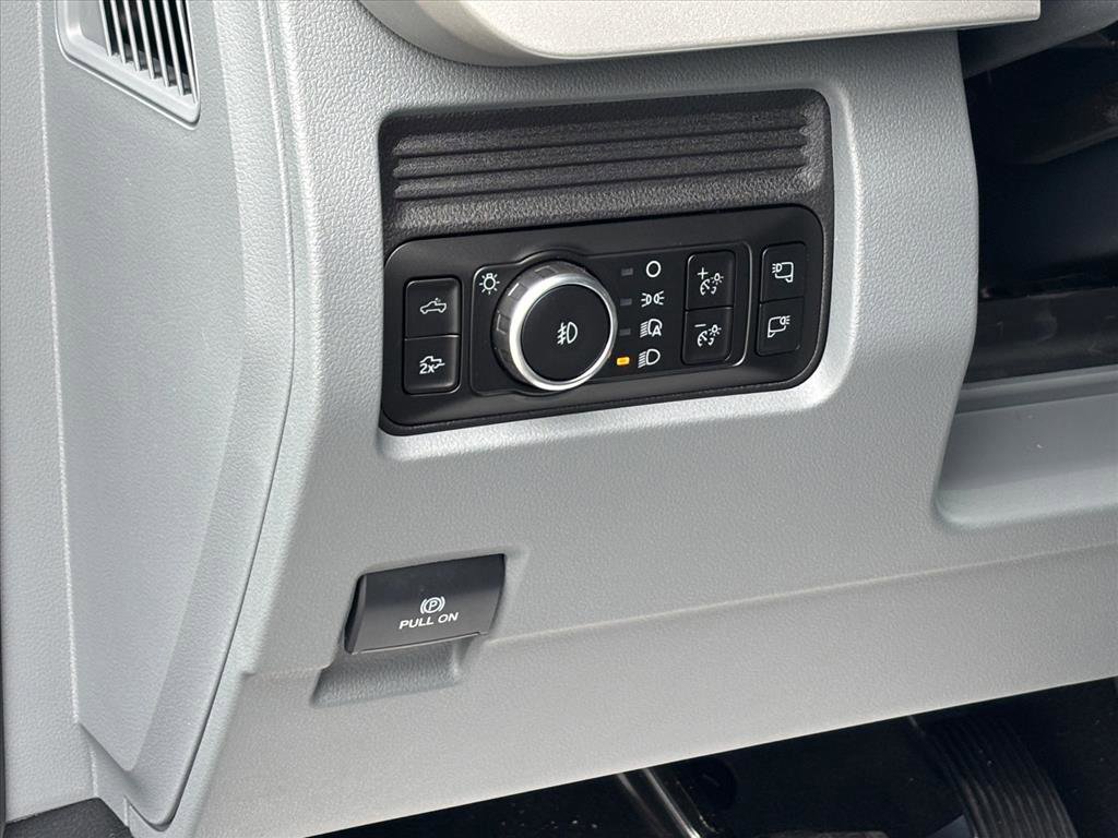 New 2026 Ford F250 XLT w/ XLT Premium Package image 7