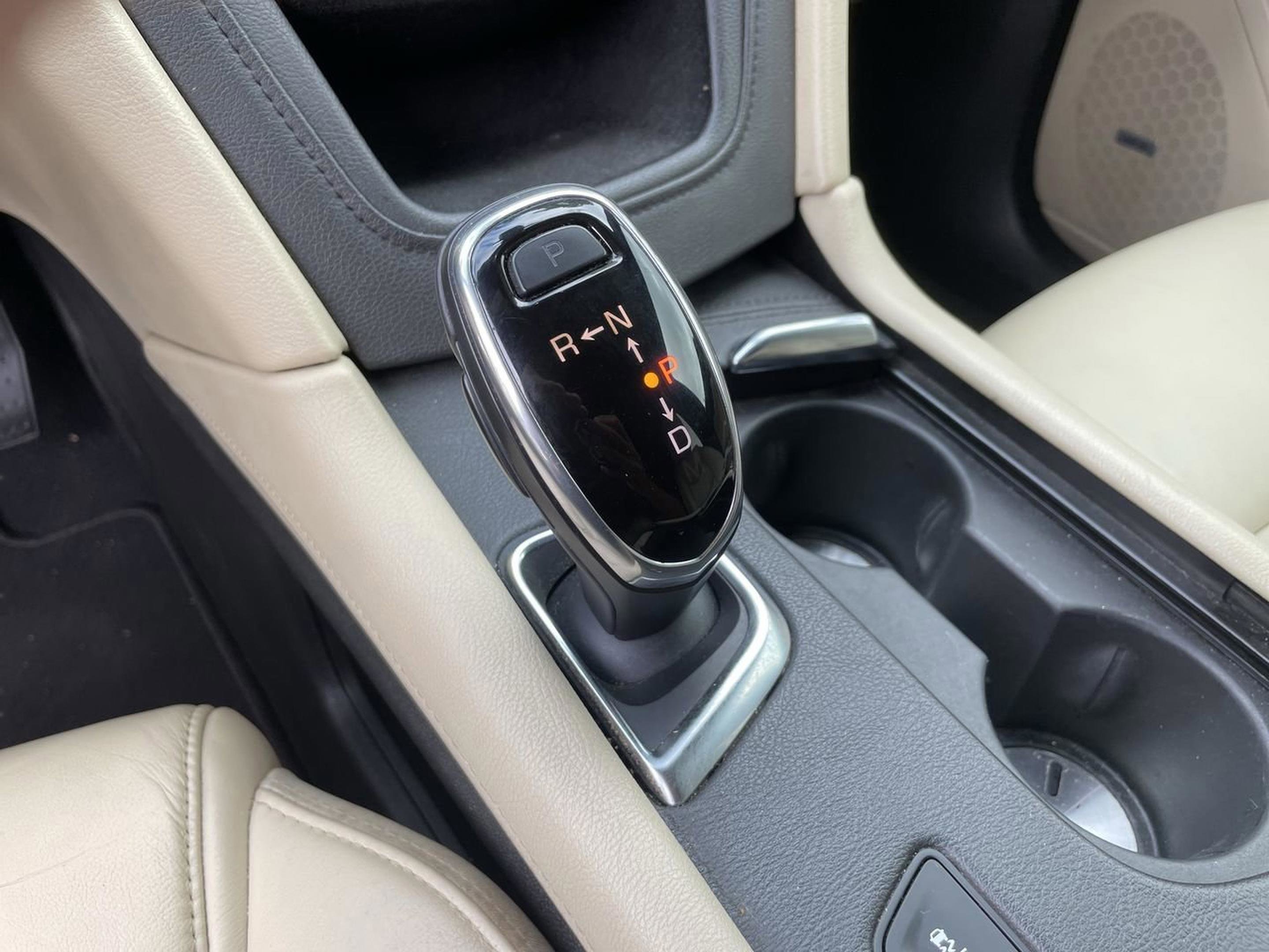 Used 2018 Cadillac XT5 Premium Luxury image 15