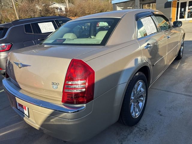 Used 2006 Chrysler 300 C image 4