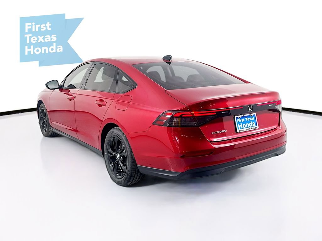 Certified 2025 Honda Accord SE image 5