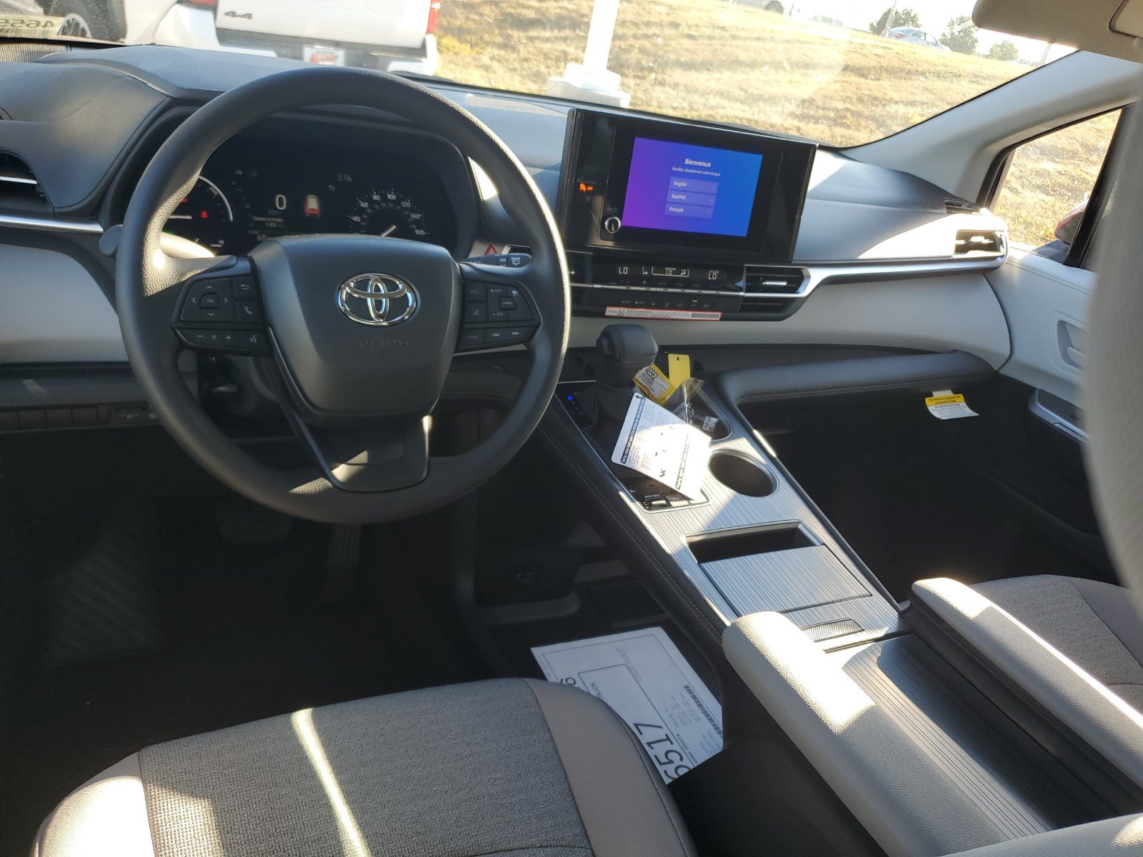 New 2026 Toyota Sienna LE FWD image 9
