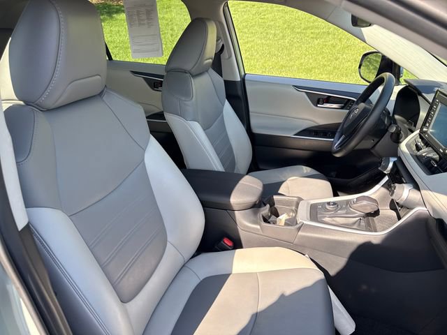 Used 2021 Toyota RAV4 XLE Premium AWD/4WD image 13