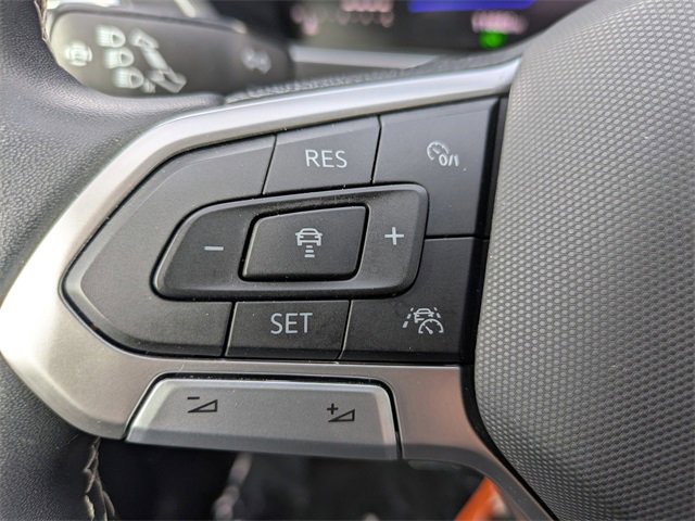 Certified 2023 Volkswagen Tiguan SE w/ Panoramic Sunroof Package image 28