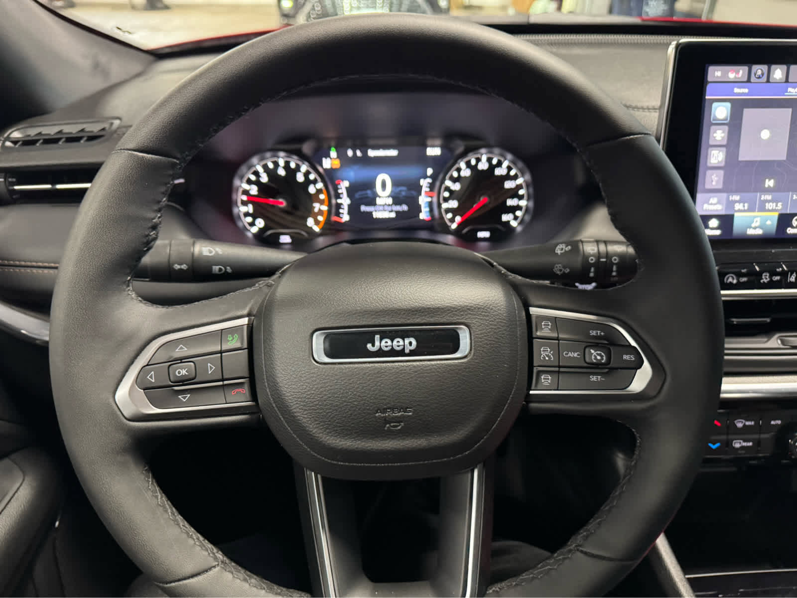 Used 2023 Jeep Compass Limited image 18