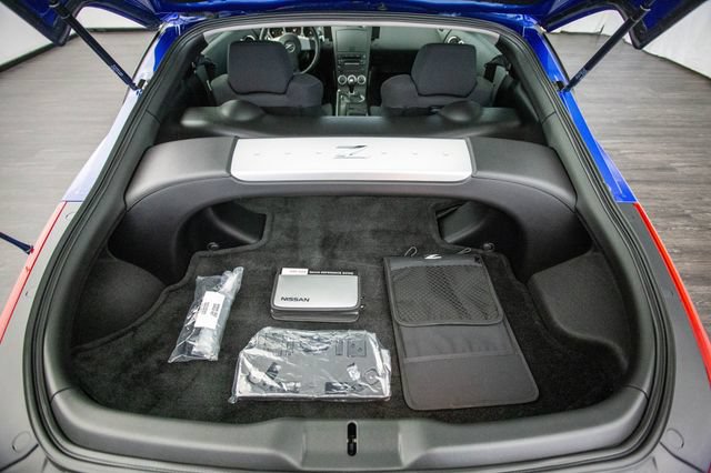 Used 2005 Nissan 350Z Coupe w/ (N93) Cargo Convenience Pkg RWD image 34