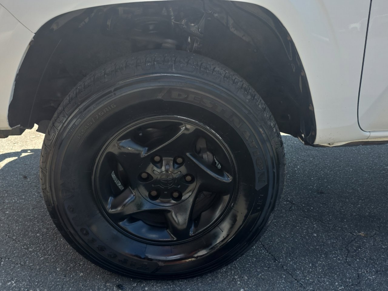 Used 2020 Toyota Tacoma SR AWD/4WD image 13