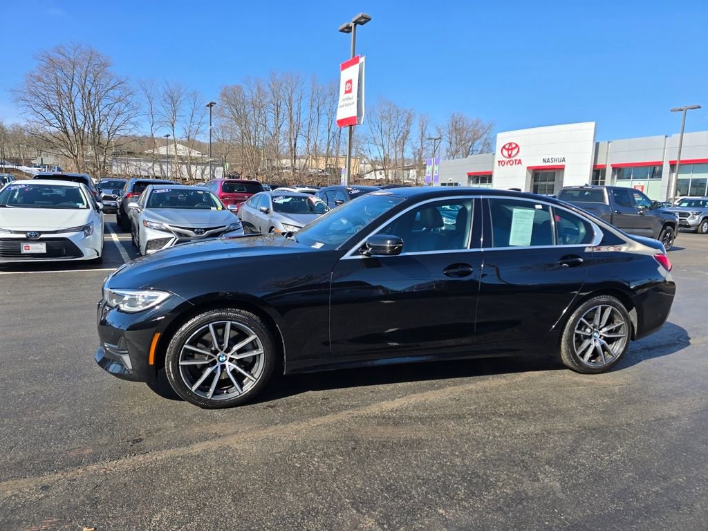 Used 2021 BMW 330i xDrive Sedan w/ Premium Package image 3