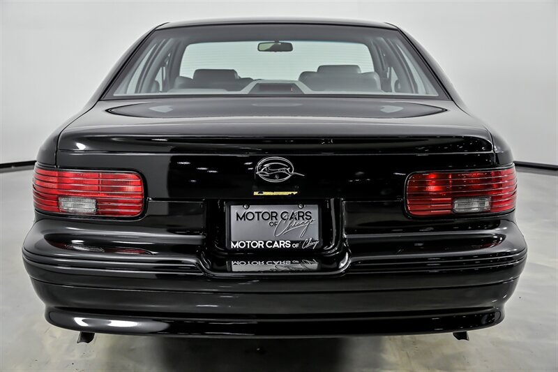 Used 1996 Chevrolet Impala SS RWD image 9