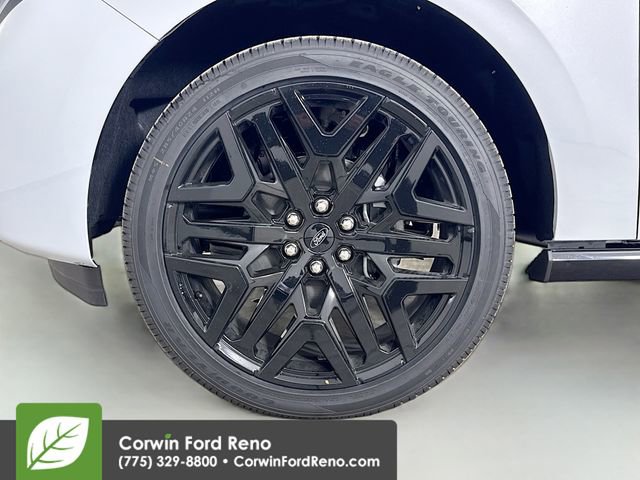 New 2026 Ford Expedition Platinum w/ Stealth Performance Package image 36