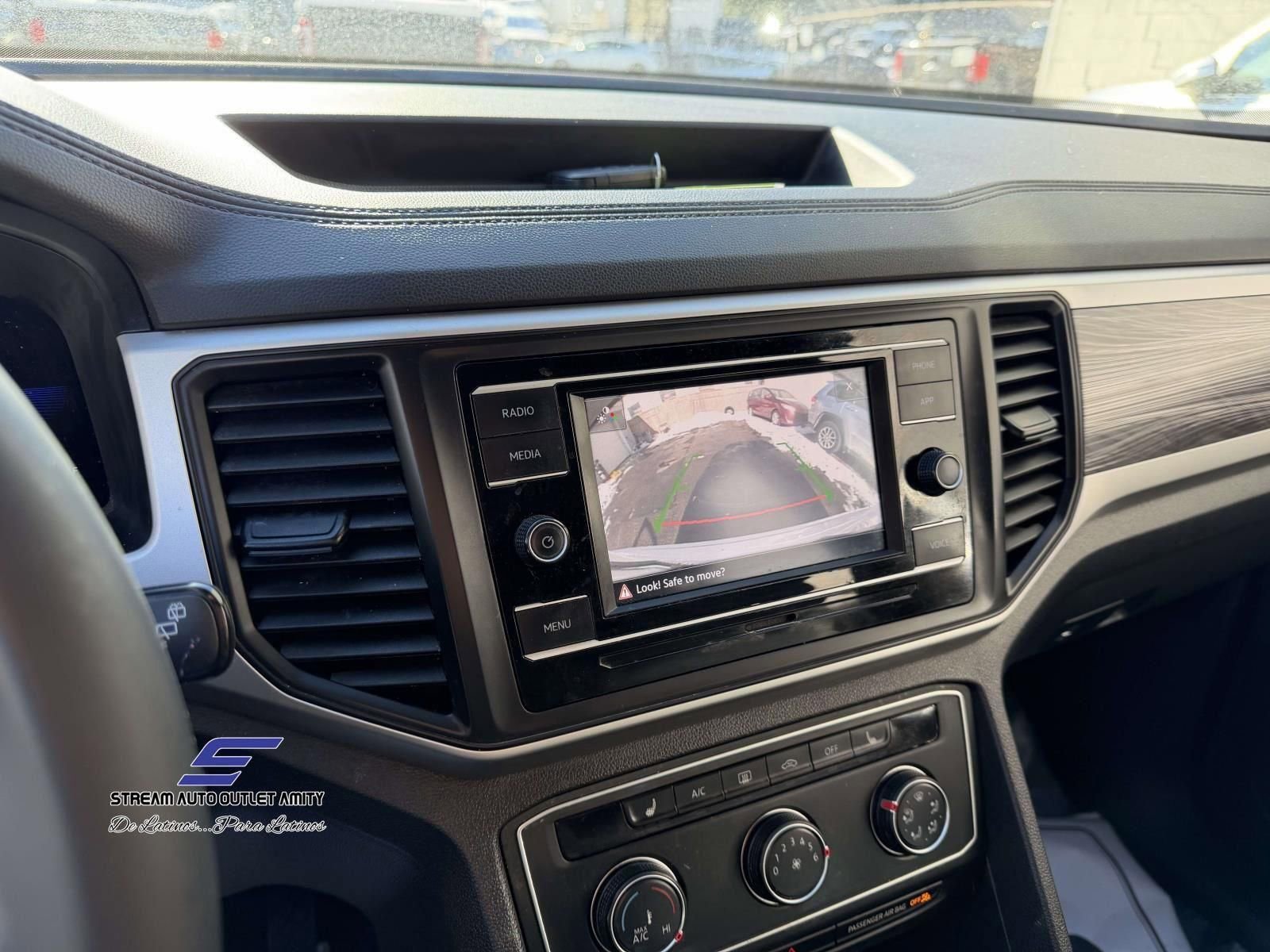 Used 2022 Volkswagen Atlas Cross Sport SE image 39