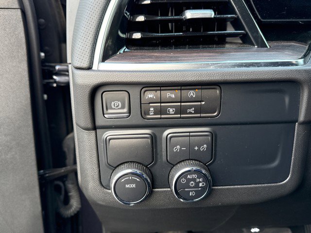 Used 2025 Chevrolet Tahoe Premier image 23
