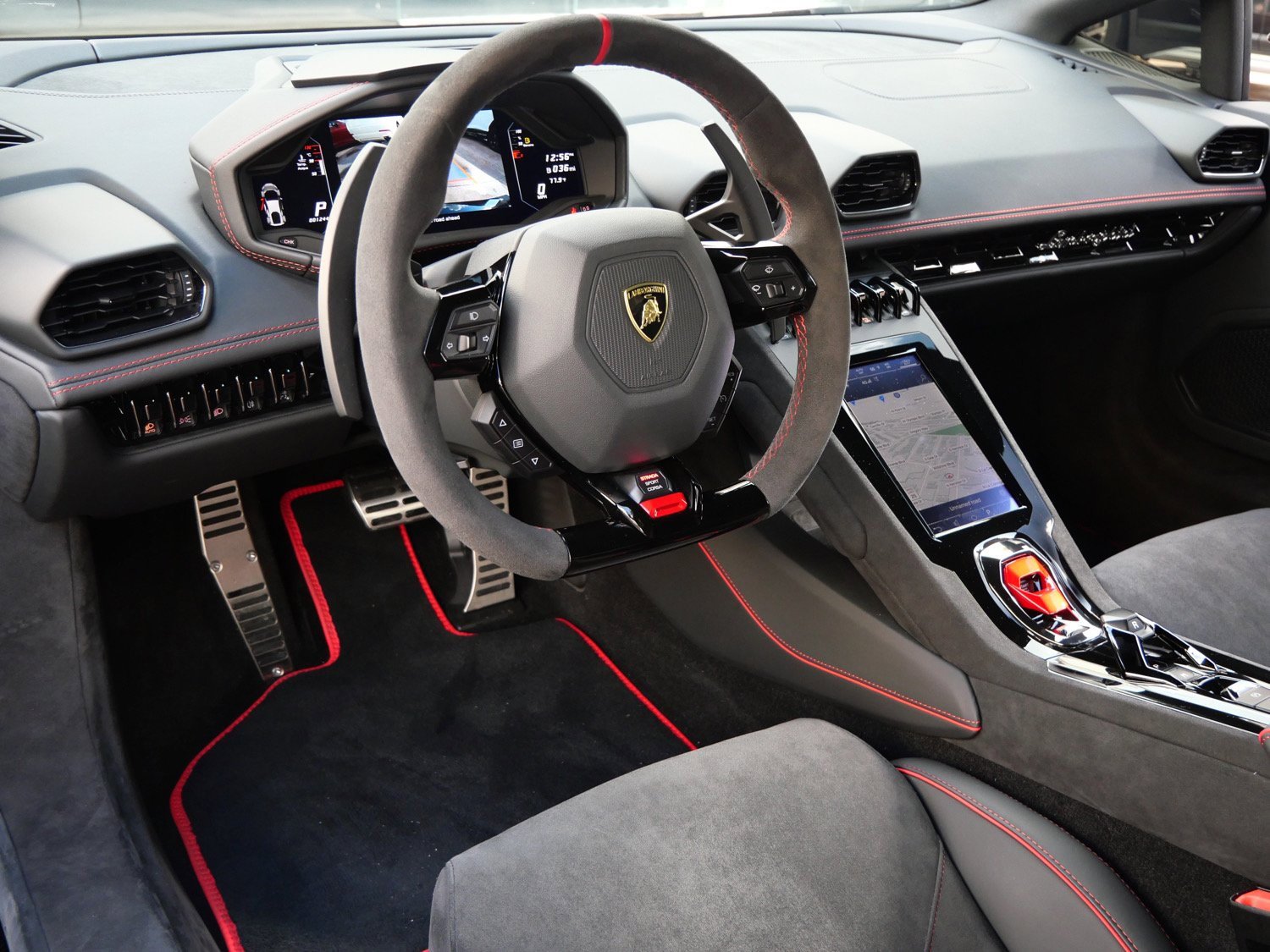 Used 2024 Lamborghini Huracan Tecnica image 16