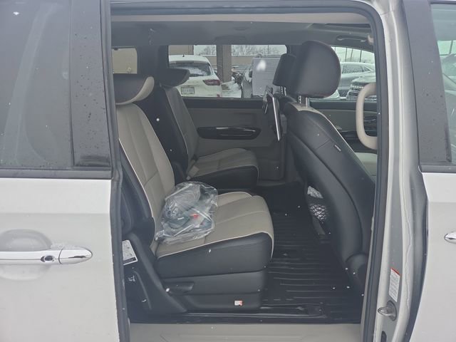 Used 2021 Kia Sedona SX FWD image 19