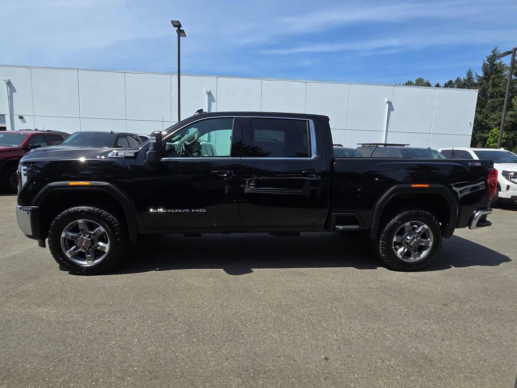 Used 2025 GMC Sierra 2500 SLE w/ SLE Value Package; AWD/4WD image 2