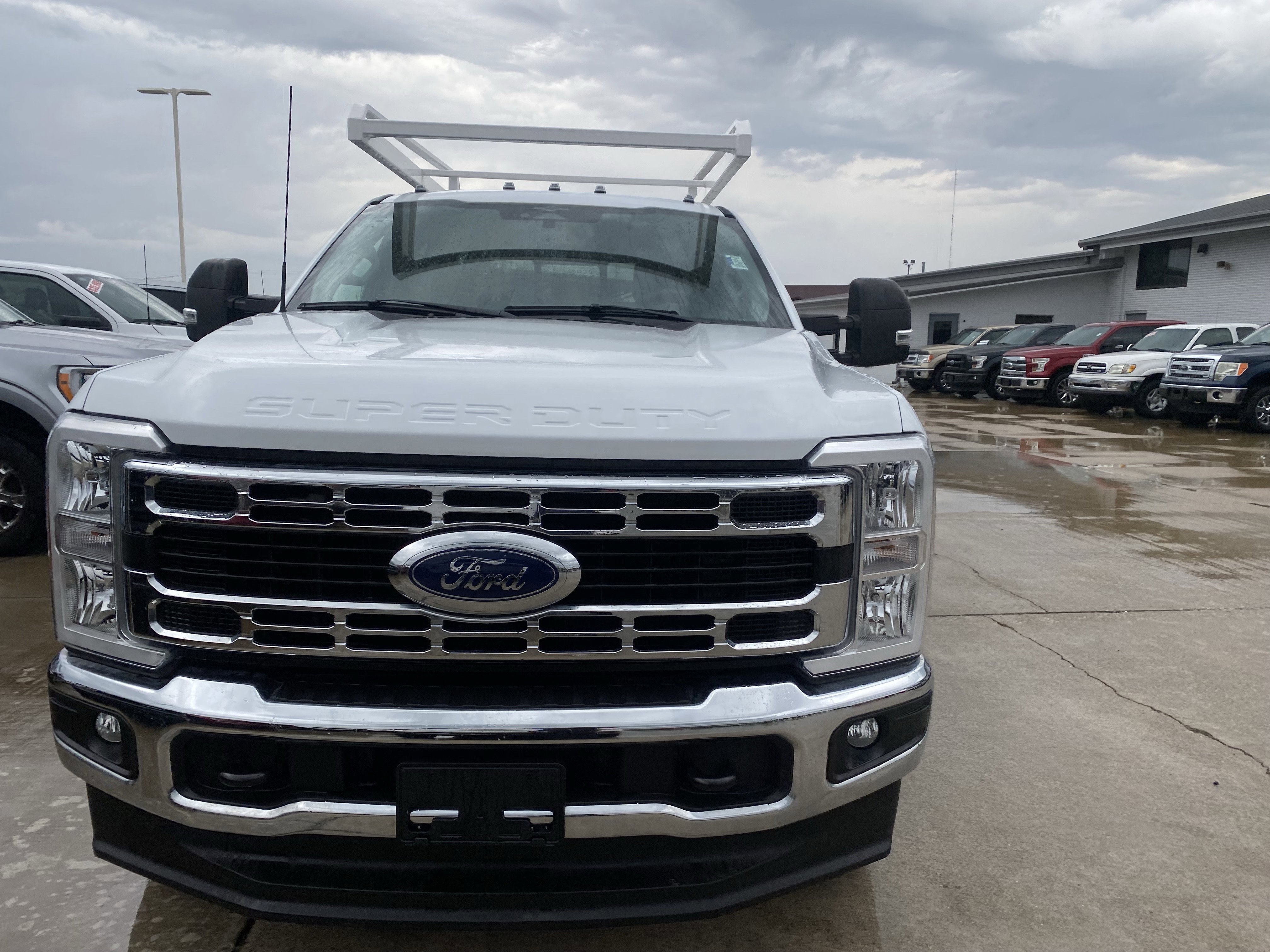 Used 2023 Ford F350 XL w/ XL Chrome Package AWD/4WD image 2