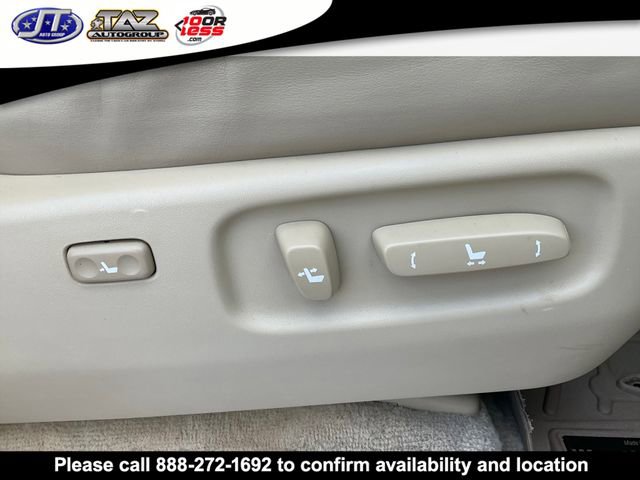 Used 2011 Lexus LX 570 4WD w/ Luxury Pkg image 16