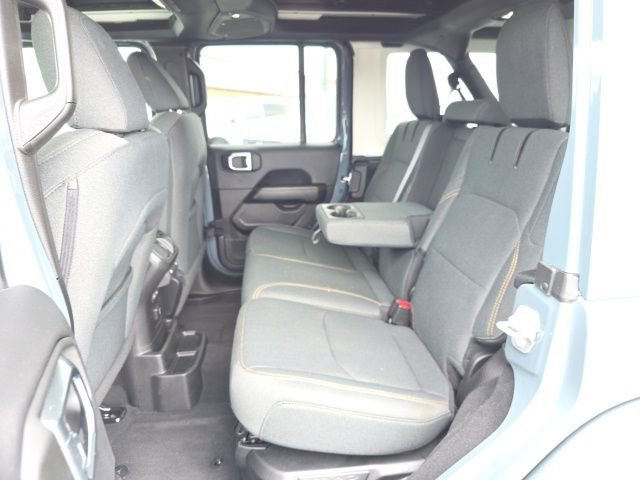 Used 2025 Jeep Wrangler Unlimited Sahara w/ Safety Group image 35