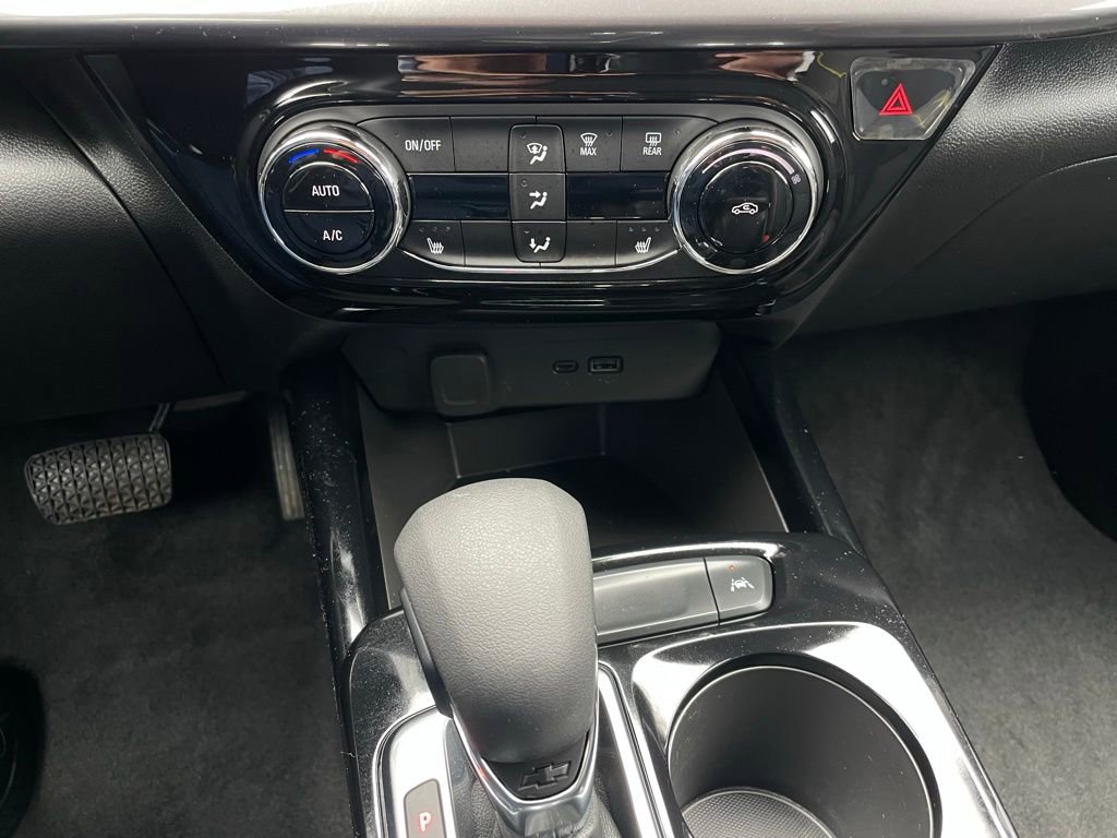 Used 2025 Chevrolet Trax ACTIV w/ Driver Confidence Package image 19