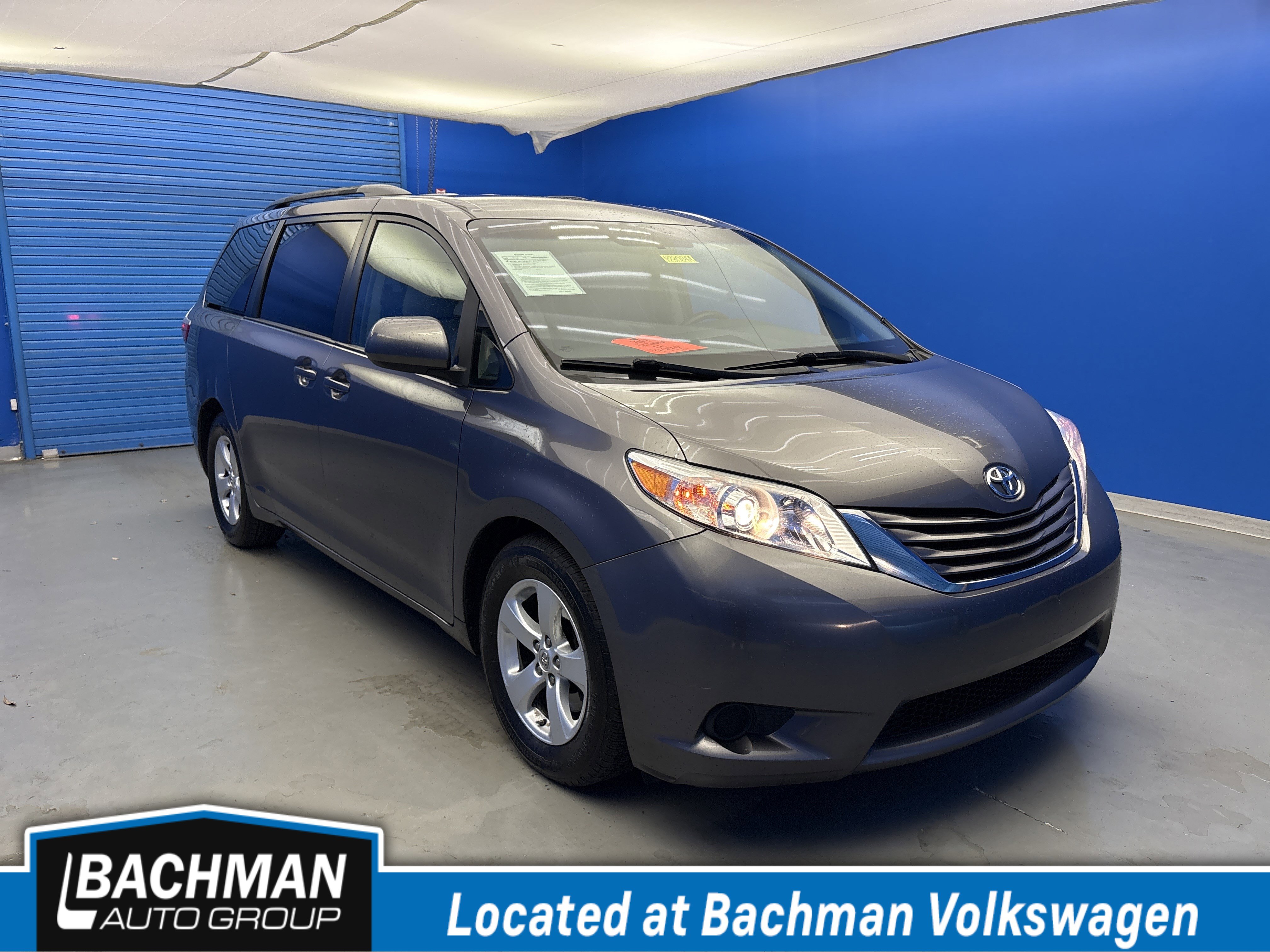 Used 2017 Toyota Sienna LE
