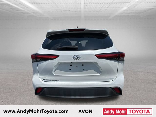 Used 2022 Toyota Highlander L FWD image 7