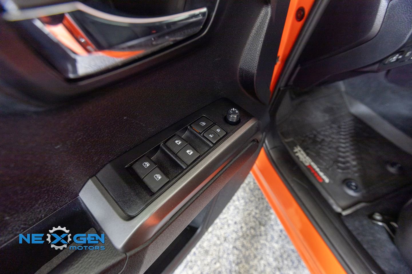 Used 2023 Toyota Tacoma TRD Pro AWD/4WD image 12