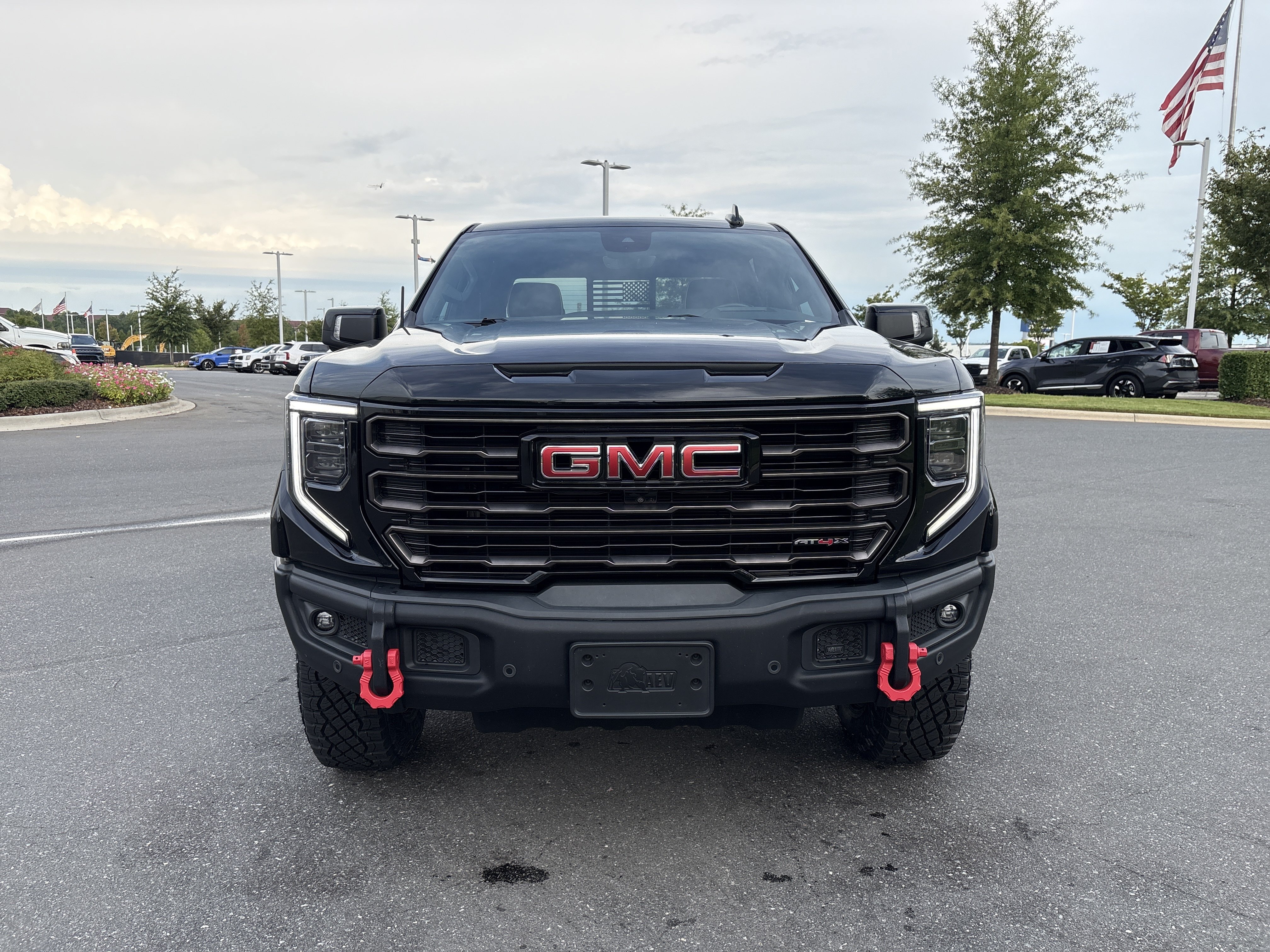 Used 2023 GMC Sierra 1500 AT4X AWD/4WD image 3