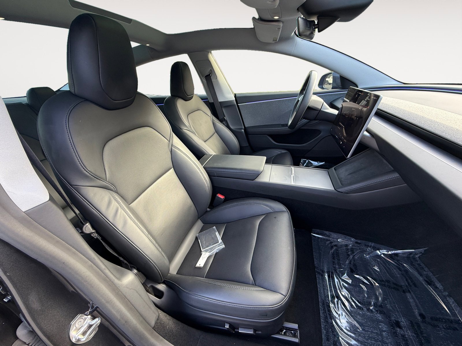 Used 2024 Tesla Model 3 Standard Range image 19