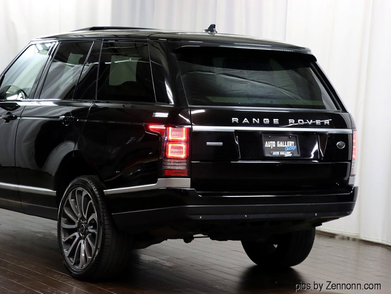 Used 2016 Land Rover Range Rover Supercharged AWD/4WD image 8