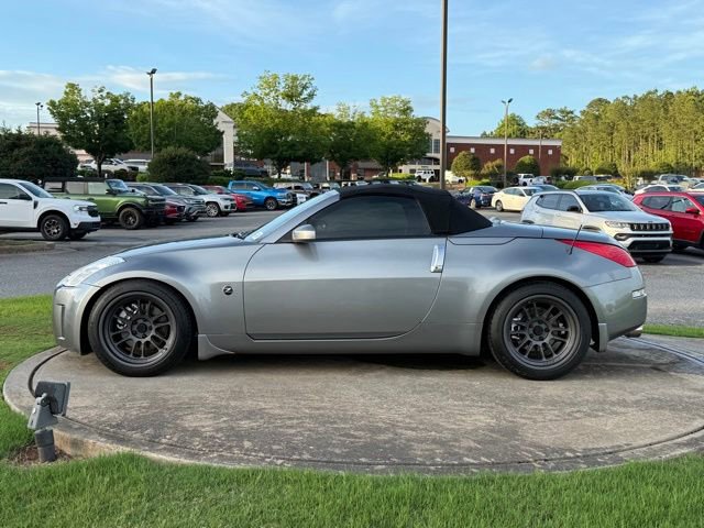 Used 2006 Nissan 350Z Touring RWD image 4
