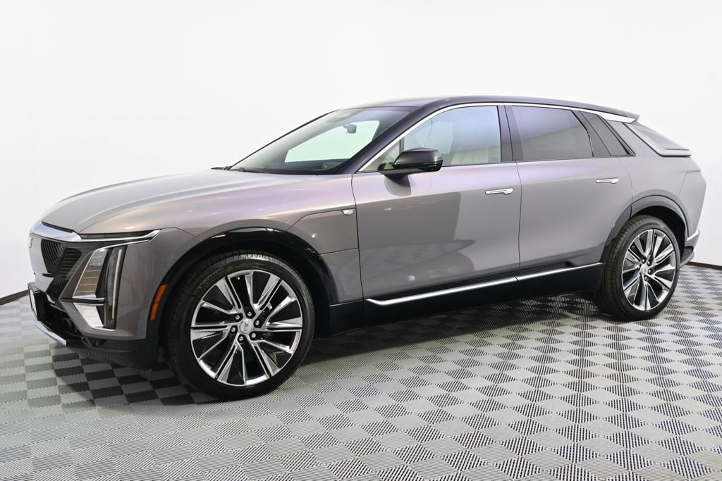 New 2025 Cadillac Lyriq Luxury w/ Nappa Leather Package image 2