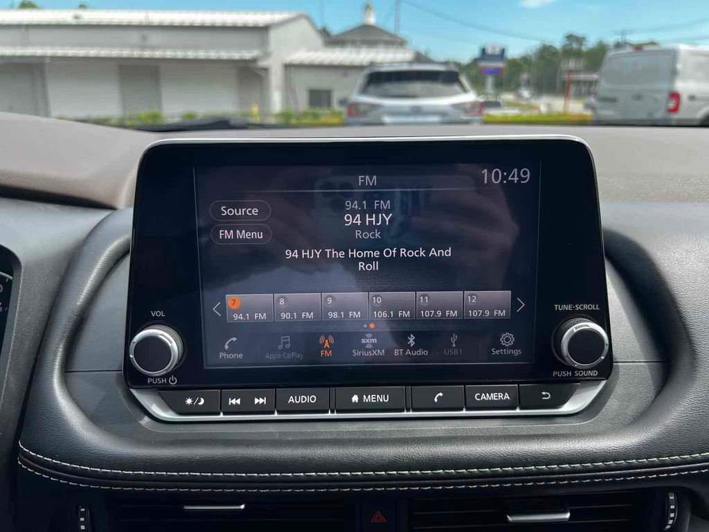 Used 2023 Nissan Rogue S image 27