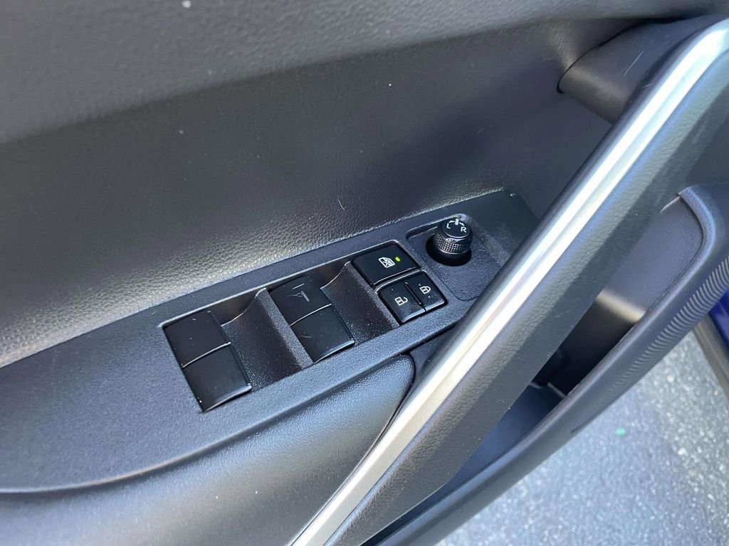 Used 2023 Toyota Corolla Cross XLE w/ Convenience Package image 28